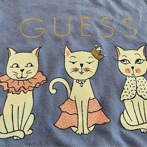 Bundle of 2 Guess t-shirts